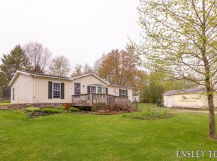 10256 Poplar Dr NE, Rockford, MI