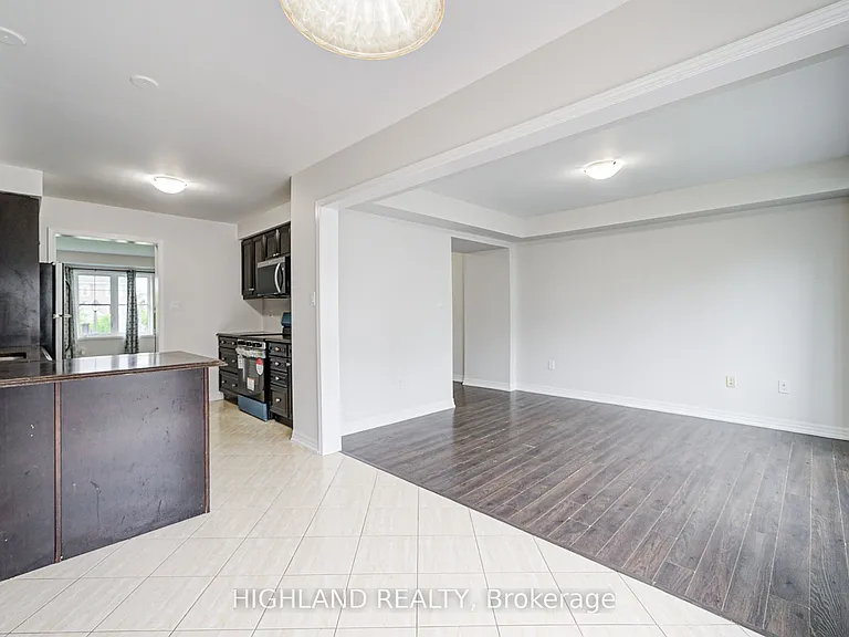 265 Ellen Davidson Dr #4 — Photo 17