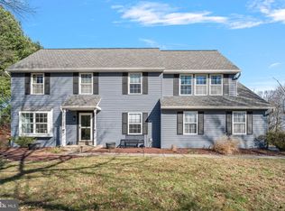 5401 Grandview Ln, Doylestown, PA 18902