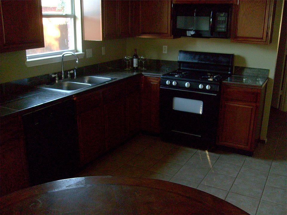 2nd image of 1707 Creekway Dr