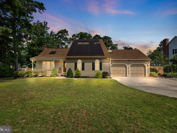 1302 Goldfinch Ln, Millville, NJ 08332