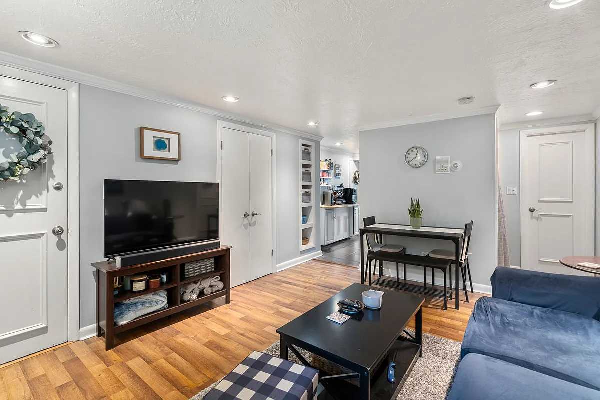 Building Photo - 1730 Commonwealth Ave #2