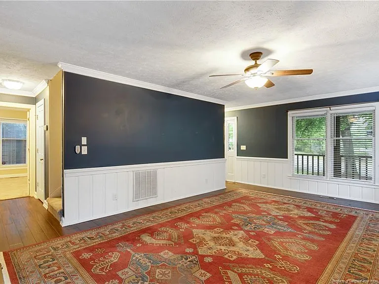 405 Bannerman Ct — Photo 9