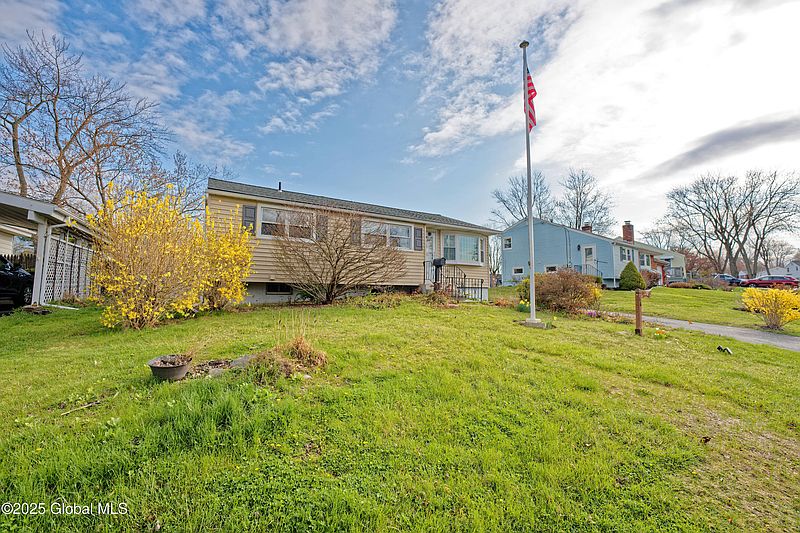 2nd image of 16 Harold Avenue