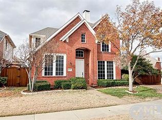 8633 Old Oak Dr, Irving, TX 75063