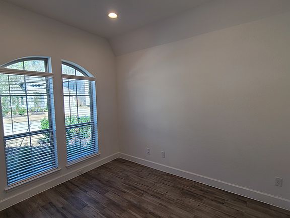 2nd image of 8474 International Falls Dr