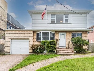 25422 38th Ave, Flushing, NY, 11363