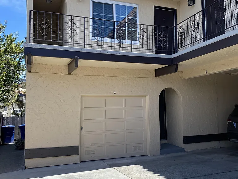 130 Magnolia Ave — Photo 2