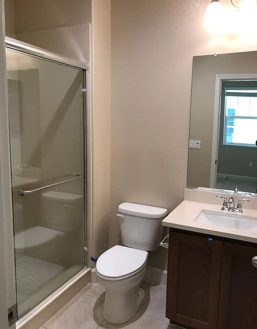3 bed, 3.5 bath, 1683 sqft, $5,295 — Photo 4