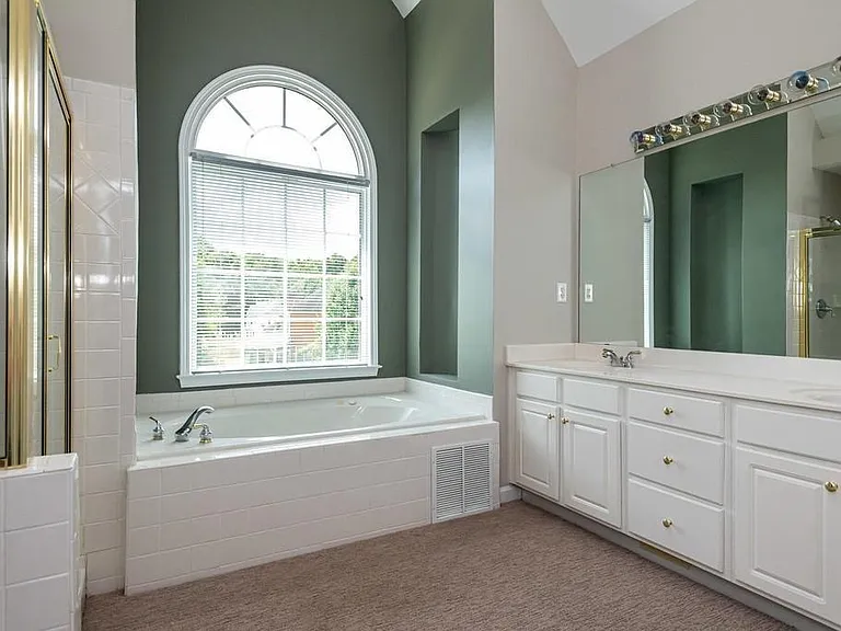 225 Heritage Lake Dr — Photo 63