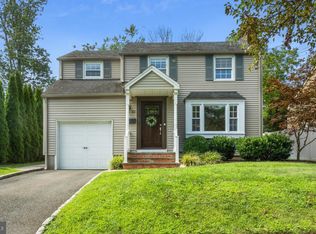 22 Hillside Pl, Cranford, NJ 07016