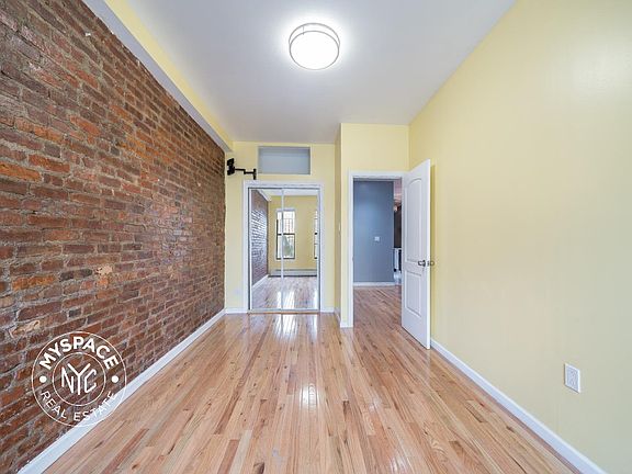 2nd image of 1633 Saint Johns Pl APT 2