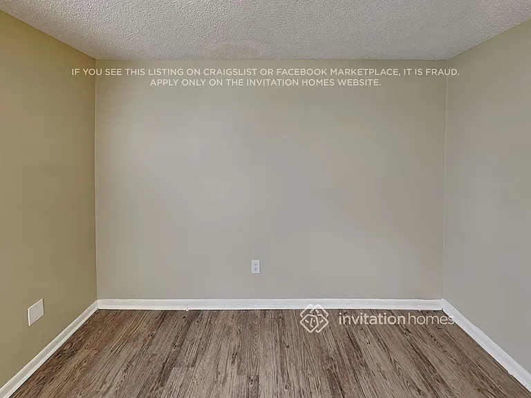 340 Micanopy Ct — Photo 11
