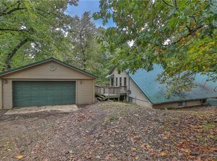 10119 Beaver Ln, Bentonville, AR 72758