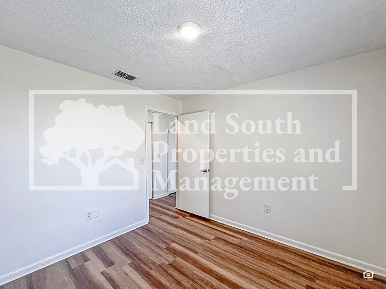 246 Mary Catherine Ct — Photo 9