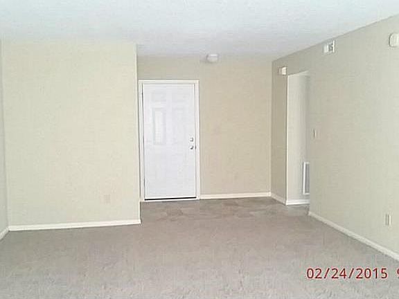 2nd image of 4012 Crabtree Ct