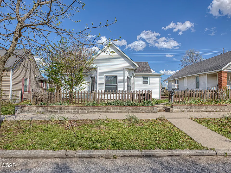 2115 S Byers Ave
