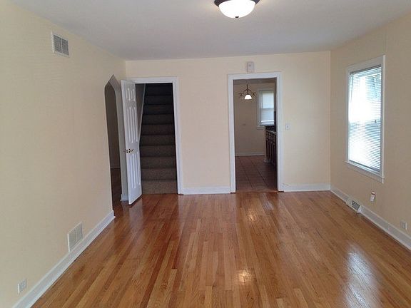 3rd image of 419 Bellwood Ave