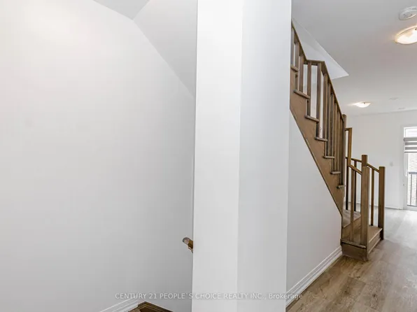 185 Bedrock Dr #72, Hamilton, ON L8J 0M2