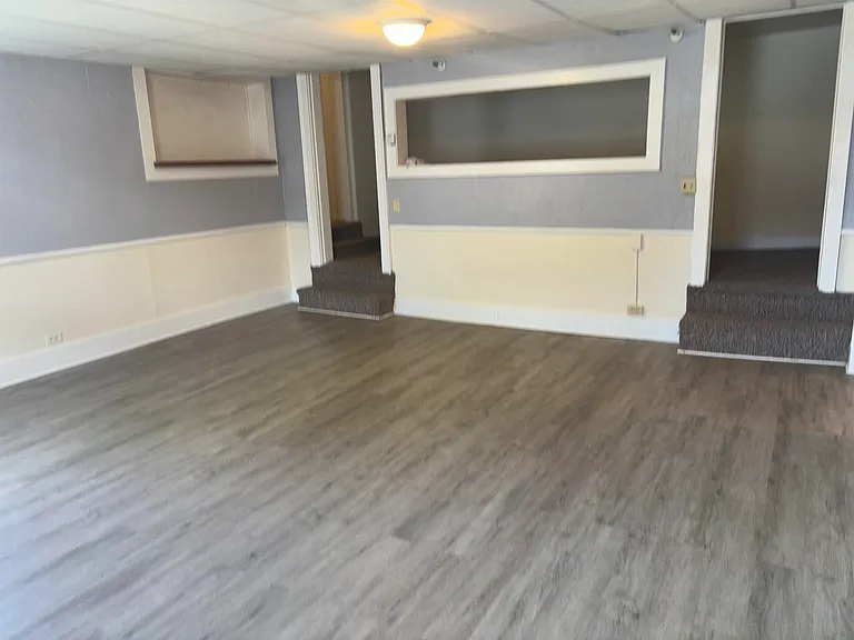 75 Main St #201 — Photo 9