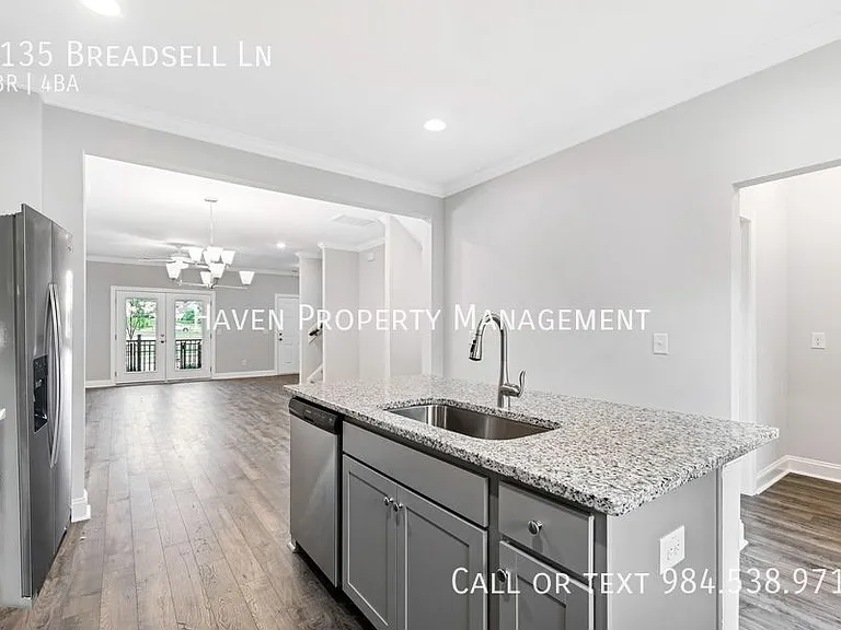 1135 Breadsell Ln — Photo 7
