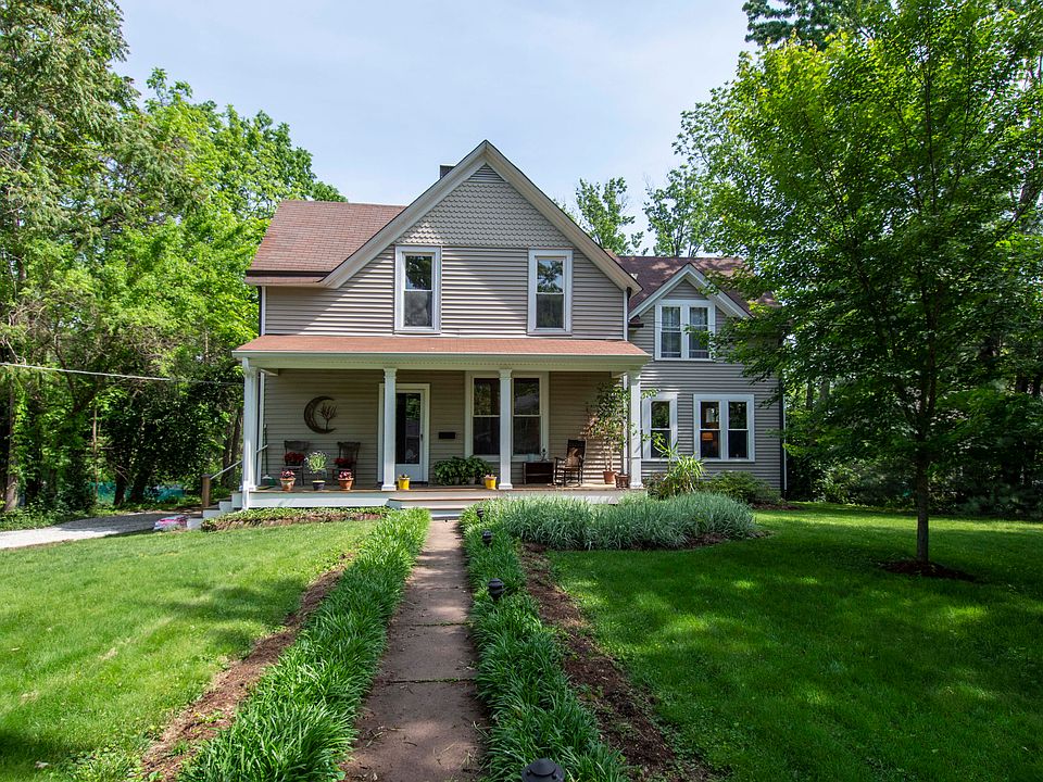 1st image of 465 Bacon Ave