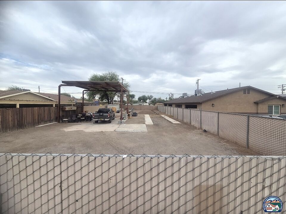 2nd image of 1807 W Rio Vista