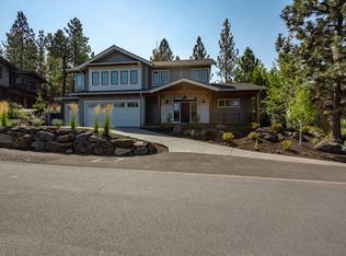 19059 Mount McLoughlin Ln, Bend, OR 97703