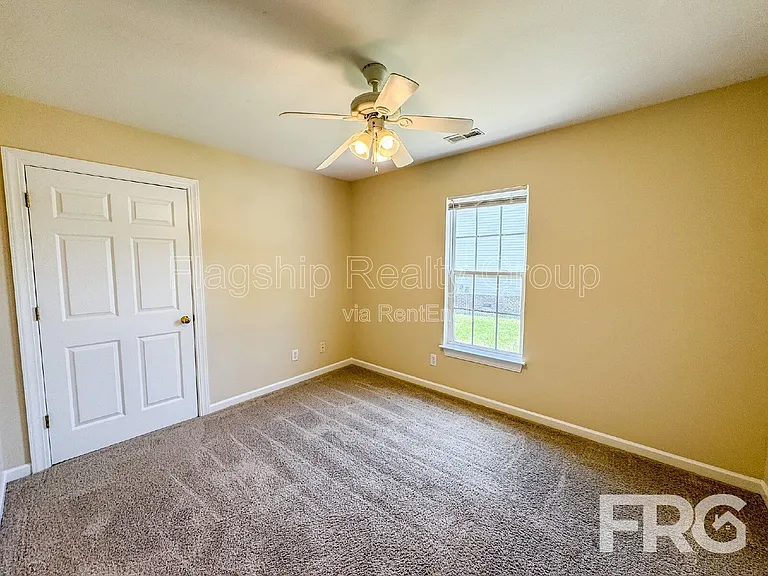 5180 Deveron St #B — Photo 23