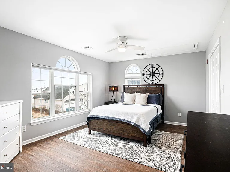 536 W Montgomery Ave — Photo 30