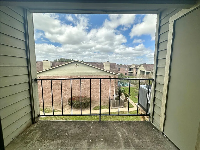 18800 Egret Bay Blvd #214 — Photo 12
