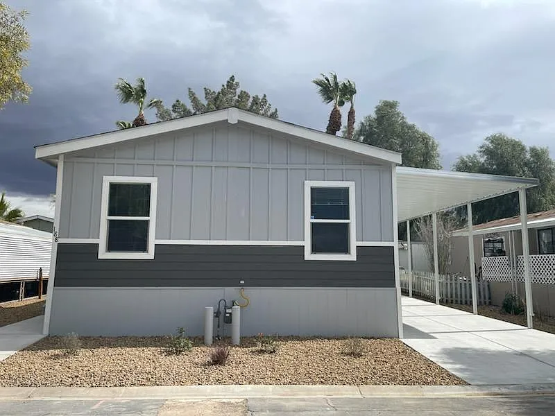 3 bed, 2.0 bath, 1123 sqft, $1,349 — Photo 4