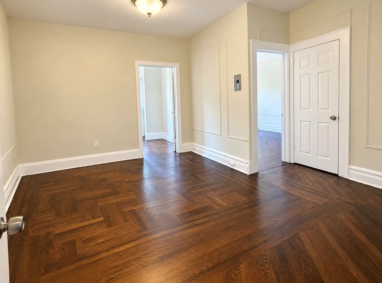 2 bed, $1,800 — Photo 3