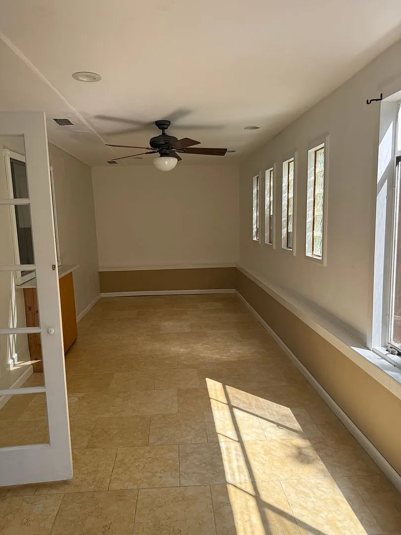 Showing Thursday 8/20 & Friday 8/21 from 11:00-11:30am — Photo 4