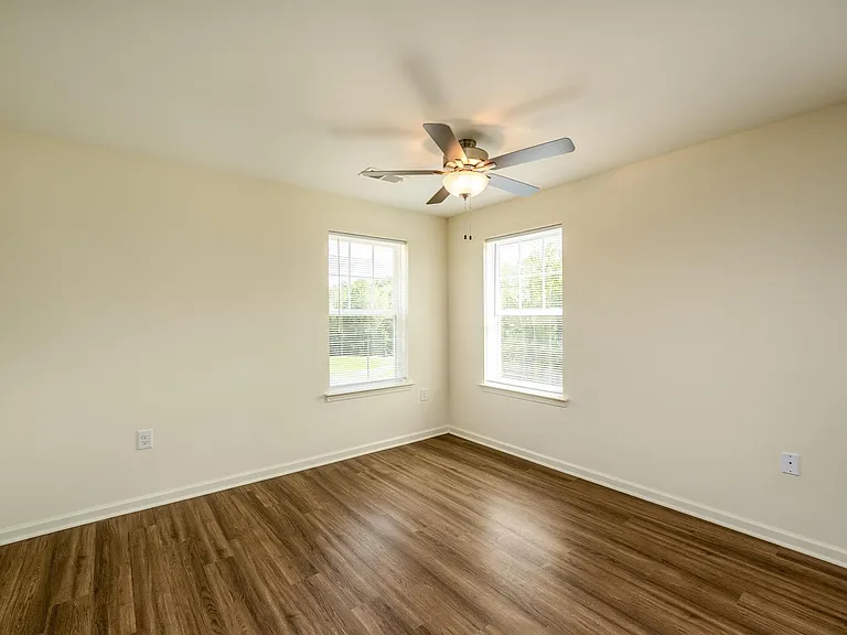 The Residence at Northgate — Photo 30