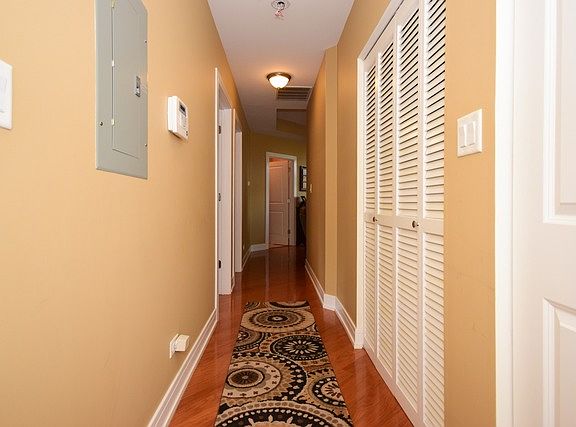 3rd image of 4150 N Kenmore Ave #201