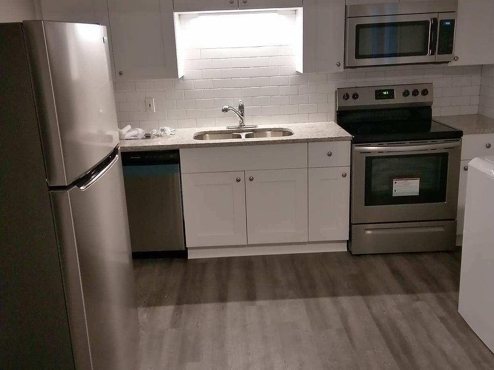 2nd image of 1093 Oakland Ave SE APT B