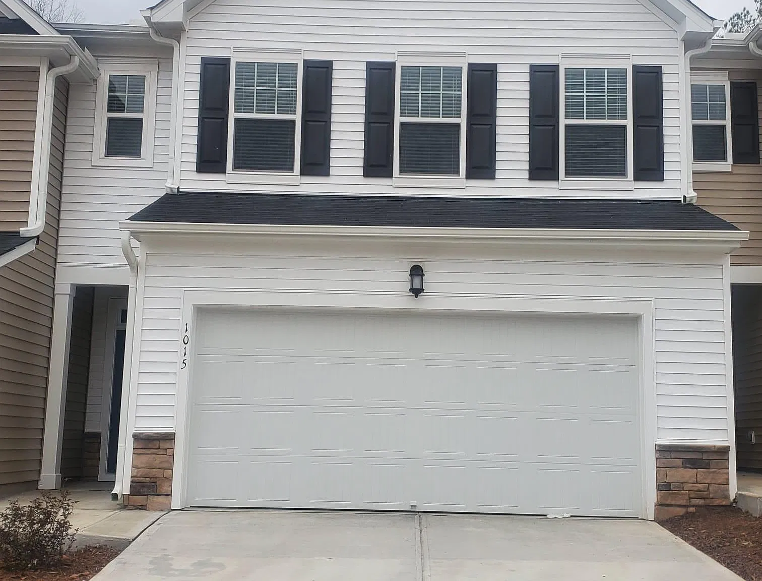 1015 Wishing Well Ln — Photo 3