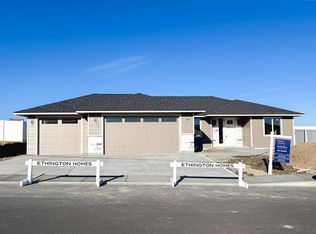 3474 S Alaska Pl, Kennewick, WA