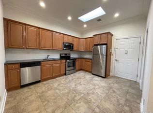 328A Main St APT 3B, Huntington, NY 11743