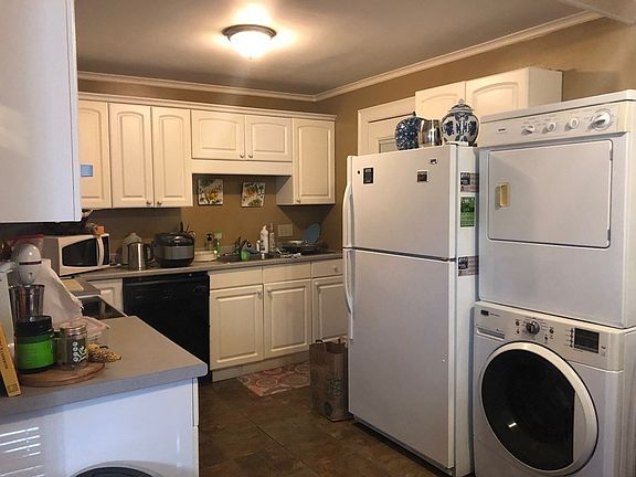 5th image of 546 Commonwealth Ave #1