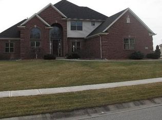 121 Osprey Ct, Huntertown, IN 46748