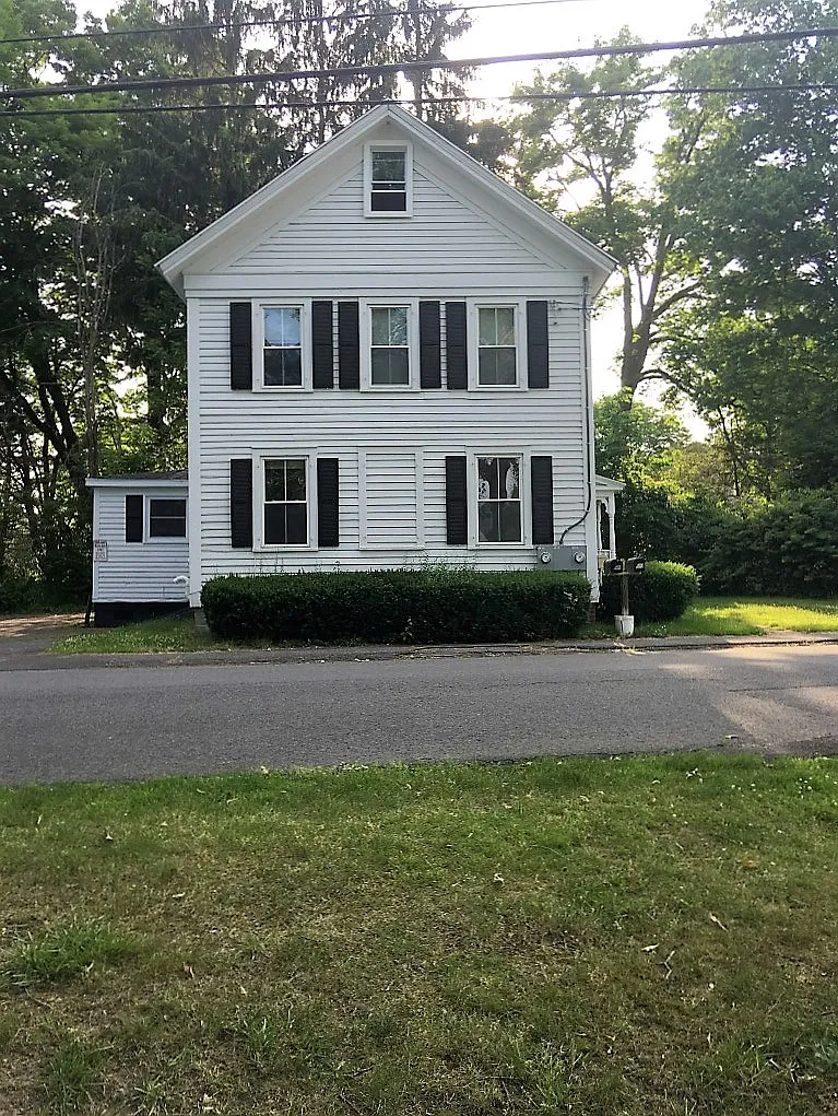 747 Main Street - 2 — Photo 1