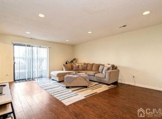 1604 Edison Glen Ter, Edison, NJ 08837