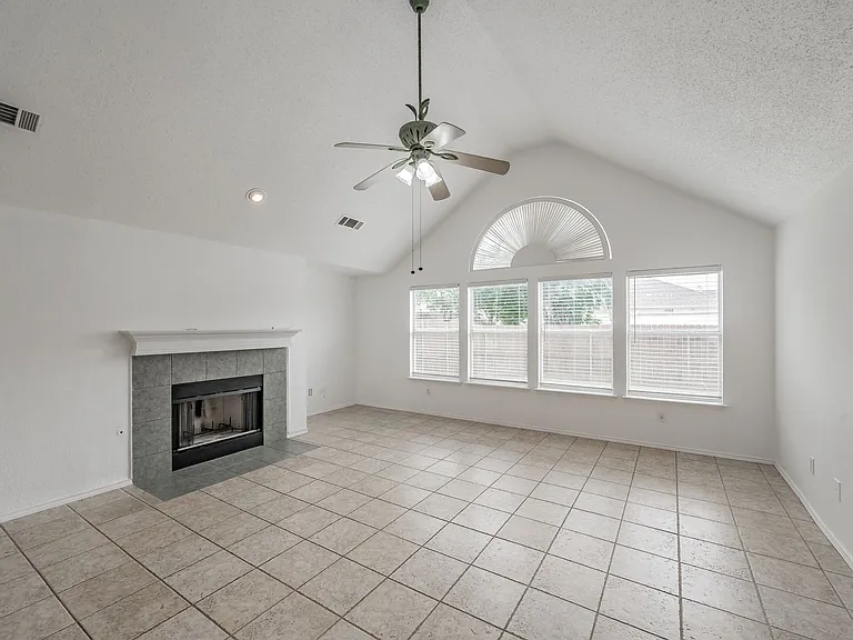 4728 Grant Park Ave — Photo 15