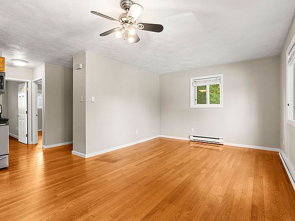 3rd image of 16 Cleveland Pl APT 8