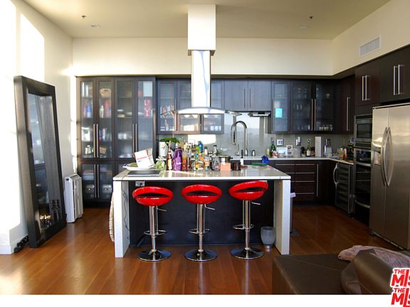 2nd image of 1100 S Hope St APT 1902