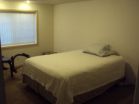 upstairs bedroom 1