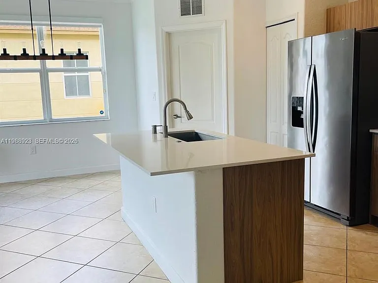 8666 NW 109th Ct — Photo 5