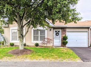40 Buttonwood Ct #1000, Lakewood, NJ